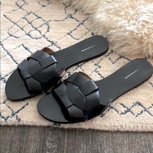 14th & Union slide sandals